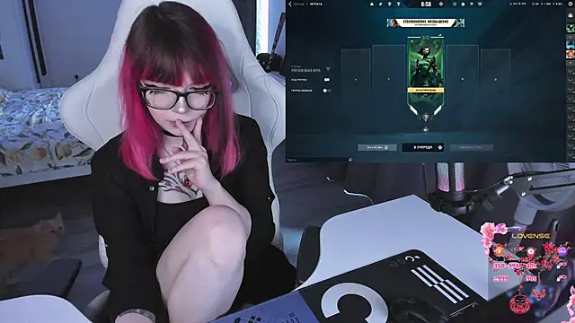 Snapshot of Yumi_Youkai chatting on 06.18.26 Yumi Youkai online show from 06.18.26