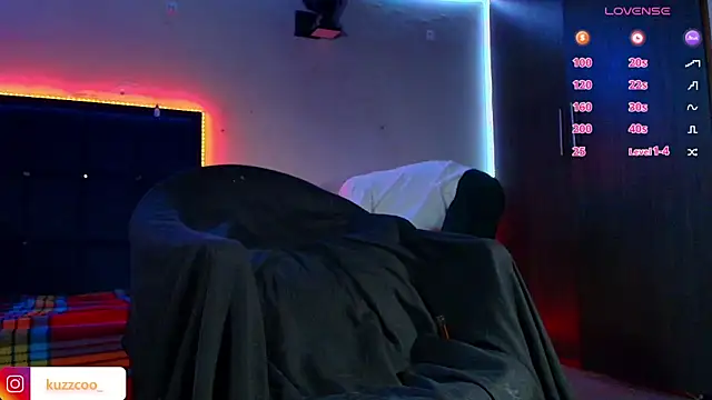 Snapshot of kuzzcoo chatting on 02.16.26 kuzzcoo online show from 02.16.26