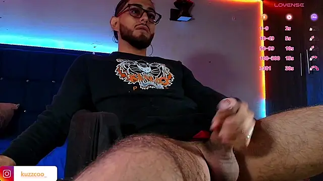 Snapshot of kuzzcoo chatting on 04.05.26 kuzzcoo online show from 04.05.26