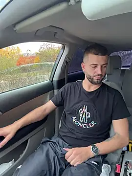 ElChapoGuzman95 online show from 10.27.25