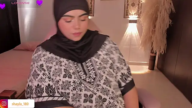 shayla 18 online show from 11.22.25