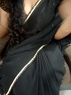 Snapshot of Mounika25 chatting on 11.17.25 Mounika25 online show from 11.17.25