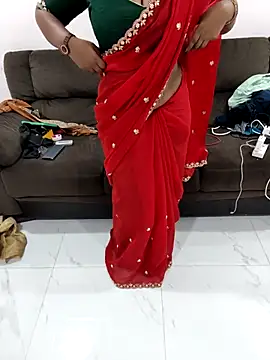 Snapshot of Mounika25 chatting on 12.05.25 Mounika25 online show from 12.05.25
