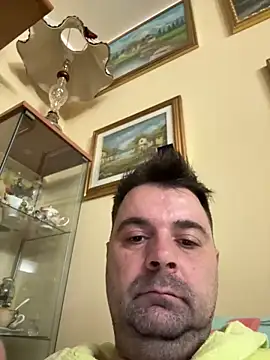 Snapshot of h4cAlex chatting on 12.14.24 h4cAlex online show from 12.14.24