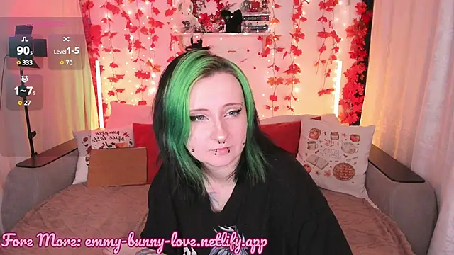 EmmyBunny online show from 10.06.25