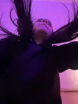 Alicia Ruiz online show from 10.17.25