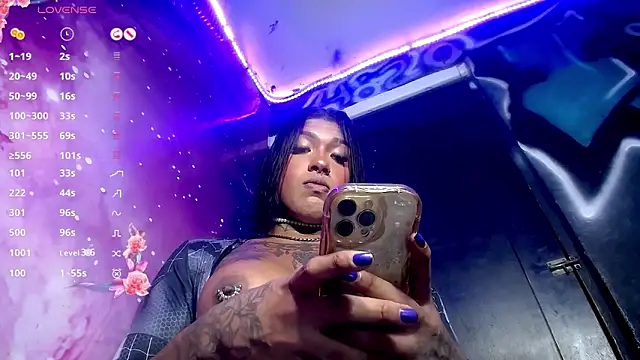 IsabellBigtitsxx online show from 10.10.25