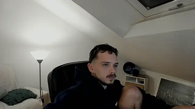 naked psy online show from 09.14.25