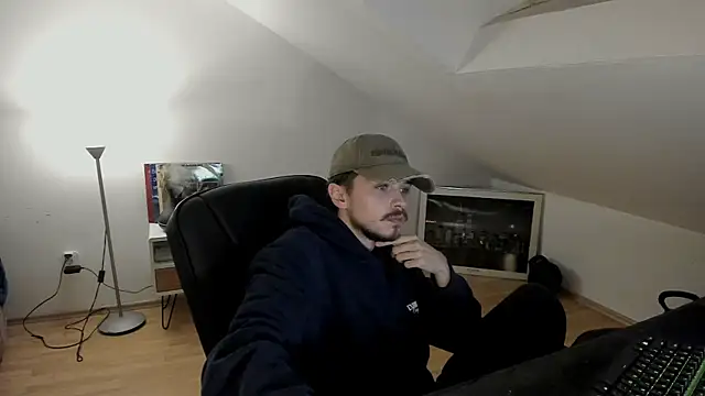 naked psy online show from 10.25.25