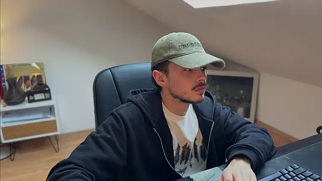 naked psy online show from 11.04.25