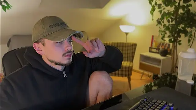 naked psy online show from 12.14.25