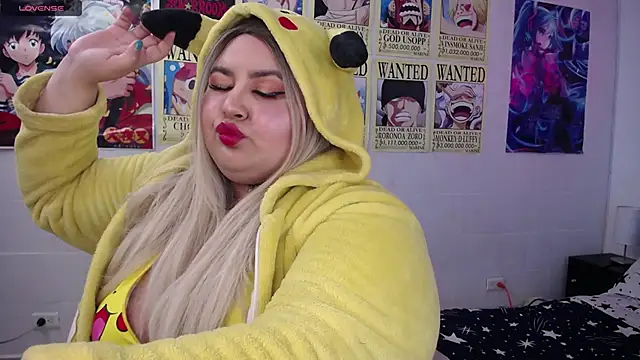 Snapshot of luisianacoxx chatting on 03.10.25 luisianacoxx online show from 03.10.25