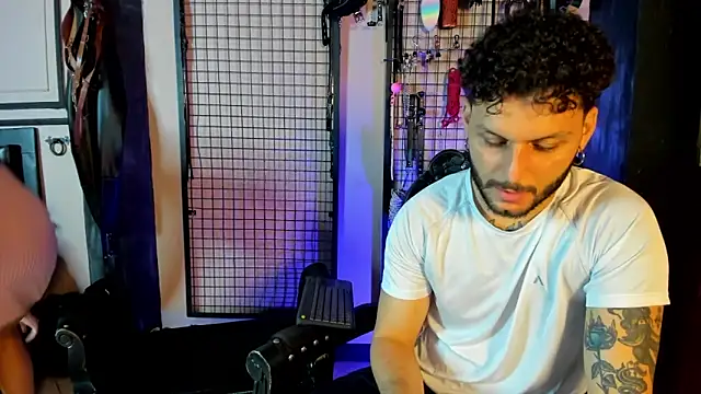 Twisted Fantasy online show from 02.24.26