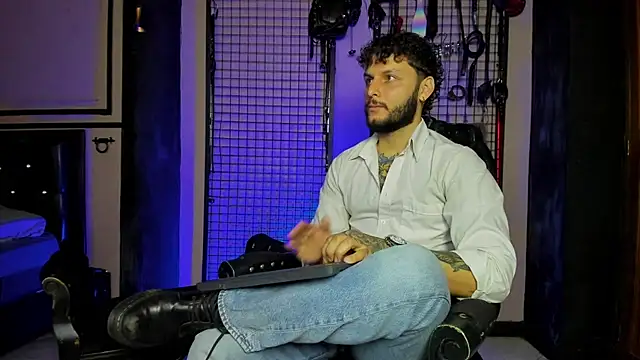 Twisted Fantasy online show from 03.24.26