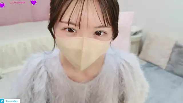 Snapshot of anchan_ chatting on 05.21.26 anchan online show from 05.21.26