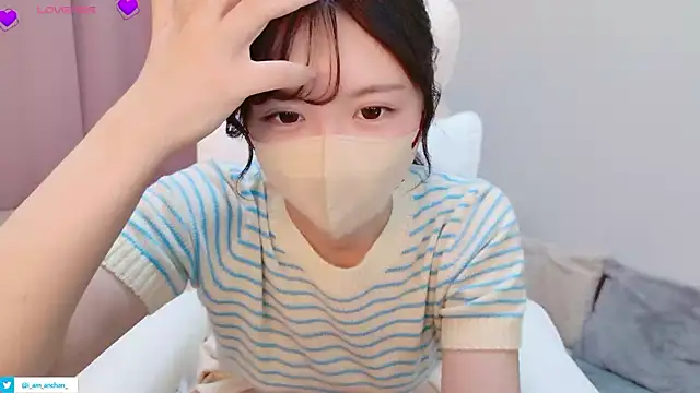 Snapshot of anchan_ chatting on 06.14.26 anchan online show from 06.14.26