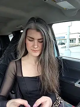 Lilmissvyx online show from 03.20.25