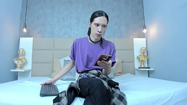 Hecatee 77 online show from 03.05.26