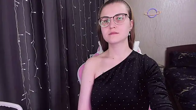 MissBrightShine online show from 02.19.25