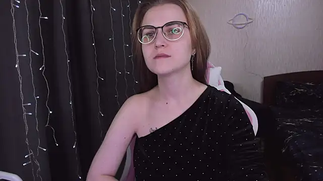 MissBrightShine online show from 02.22.25