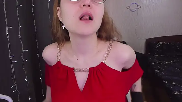 MissBrightShine online show from 03.16.25