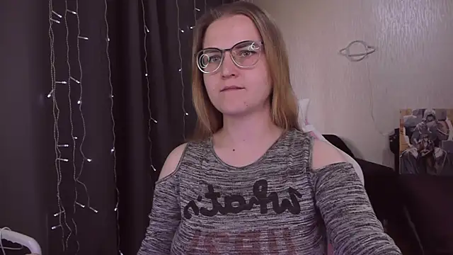 MissBrightShine online show from 09.23.25