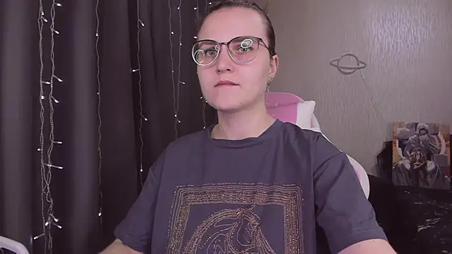 MissBrightShine online show from 10.29.25