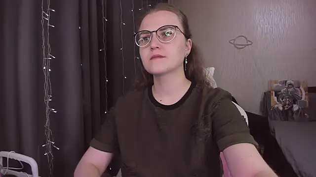 MissBrightShine online show from 11.22.25