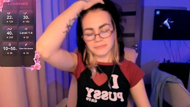 Snapshot of _selectrra chatting on 12.09.24 selectrra online show from 12.09.24