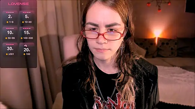 Snapshot of _selectrra chatting on 09.21.25 selectrra online show from 09.21.25