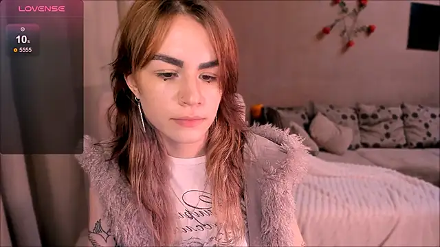 Snapshot of _selectrra chatting on 11.07.25 selectrra online show from 11.07.25