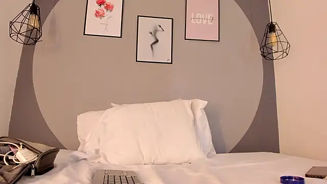 sarita duque online show from 02.04.26