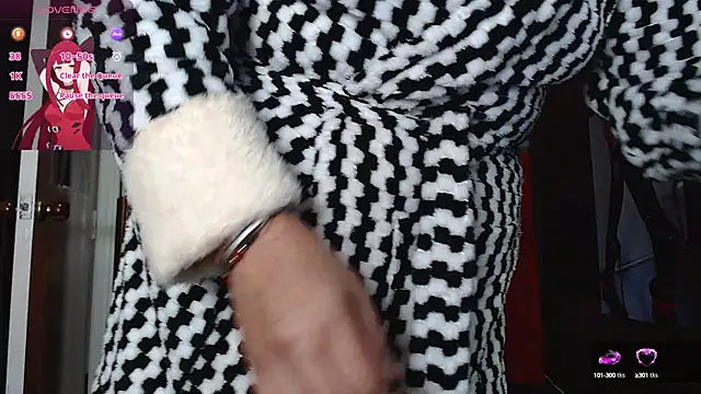 merlyna goldens online show from 02.27.25