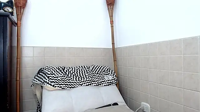 merlyna goldens online show from 03.21.25