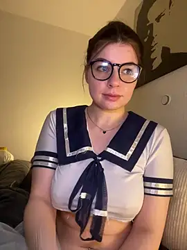 EllyNora online show from 03.10.25