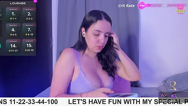 Snapshot of rouse_lili chatting on 09.17.25 rouse lili online show from 09.17.25