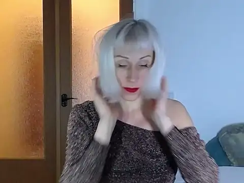 Snapshot of Kissiya-Allisya chatting on 02.03.25 Kissiya-Allisya online show from 02.03.25