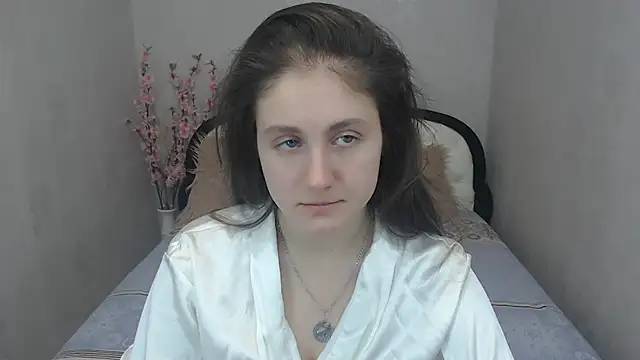 Holliy Cooper online show from 02.19.25