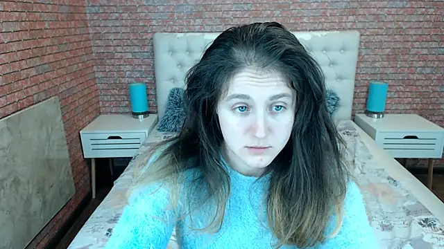 Holliy Cooper online show from 10.25.25