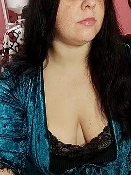 ErikaVlovely online show from 10.12.25