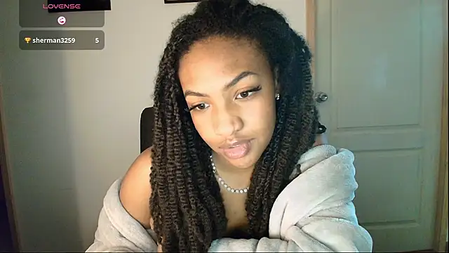 im alivys  online show from 06.23.26