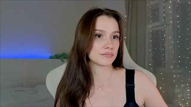 Madi soon online show from 10.15.25