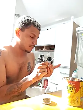 emrehliug12 online show from 02.19.25