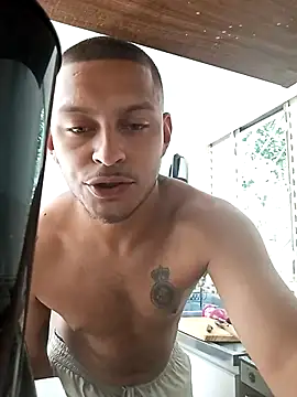 emrehliug12 online show from 02.06.26