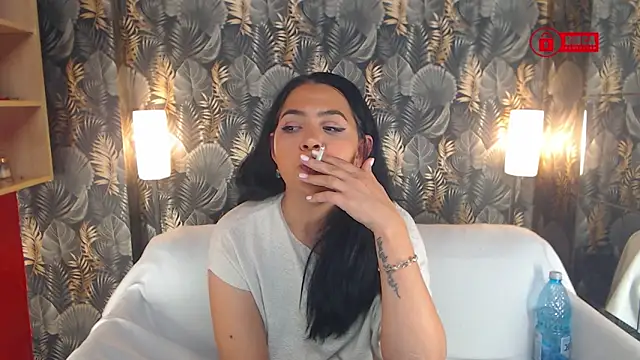 Snapshot of jessthewicked chatting on 12.07.24 jessthewicked online show from 12.07.24