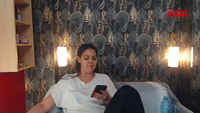 Snapshot of jessthewicked chatting on 01.10.25 jessthewicked online show from 01.10.25