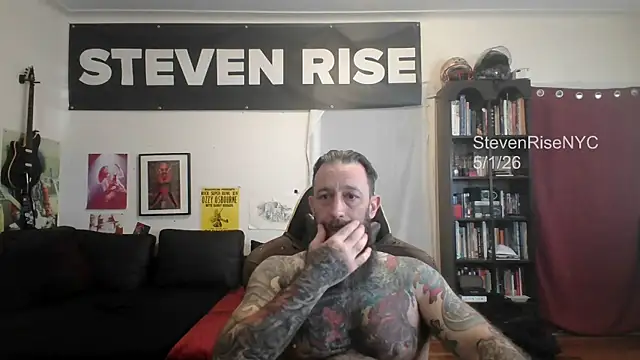 Snapshot of StevenRiseNYC chatting on 05.01.26 StevenRiseNYC online show from 05.01.26