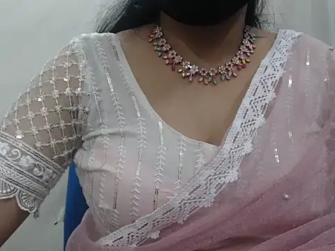 Lovely Siri 23 online show from 02.04.26