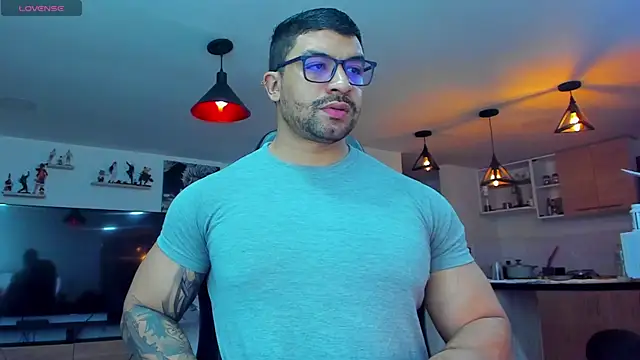 Snapshot of Michael_Diamond chatting on 01.14.25 Michael Diamond online show from 01.14.25