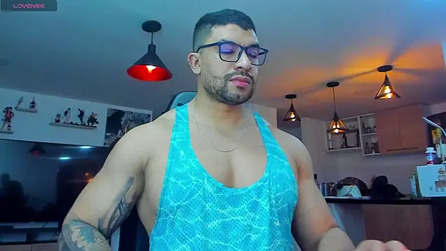 Snapshot of Michael_Diamond chatting on 01.22.25 Michael Diamond online show from 01.22.25